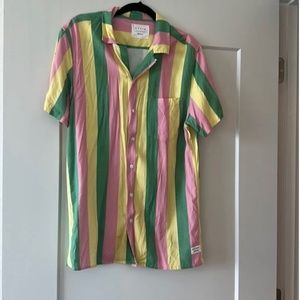 Duvin design shirt sized medium